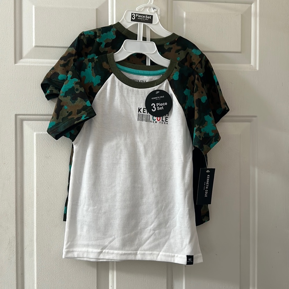 KENNETH COLE 3 PIECE SET: TEES/SHORTS: CAMO: NEW WITH TAGS: SIZE S (4)